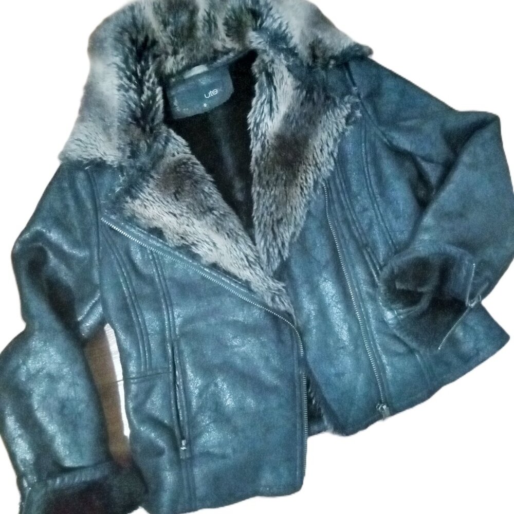 UTEX Fur Jacket - Picture 3 of 5